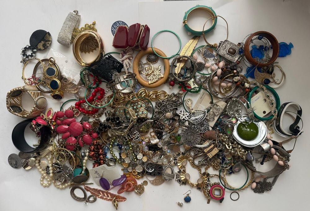 6 pounds jewelry Junk Drawer Lot vintage Estate auction AS IS